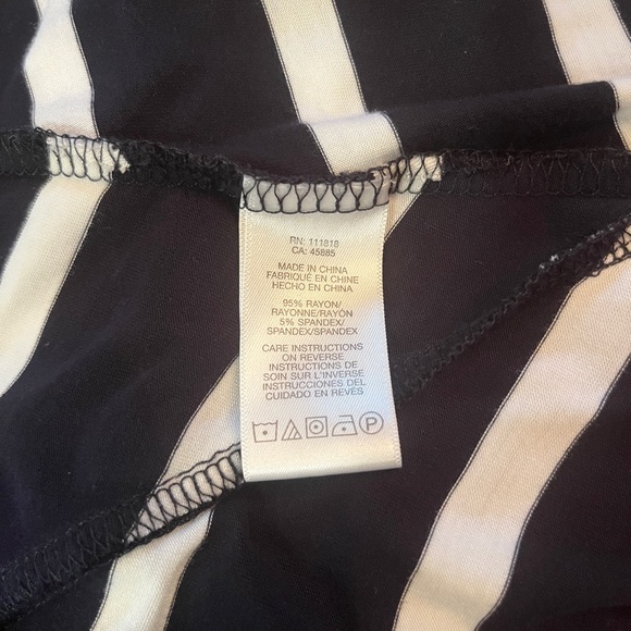 Michael Kors MAXI DRESS SIZE M Medium Black and White Striped Cowl Neck - Picture 6 of 6